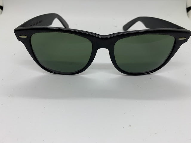 Black Vintage Ray-Ban Sunglasses